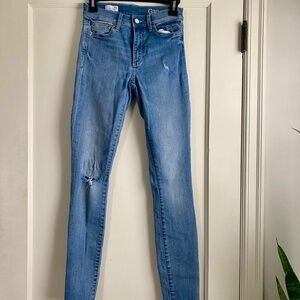 GAP True Skinny Women's blue jeans - size 25r